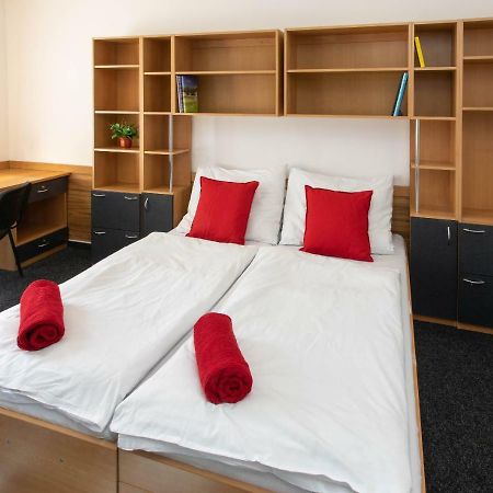 Masarykova Kolej Hotel Praga Exterior foto