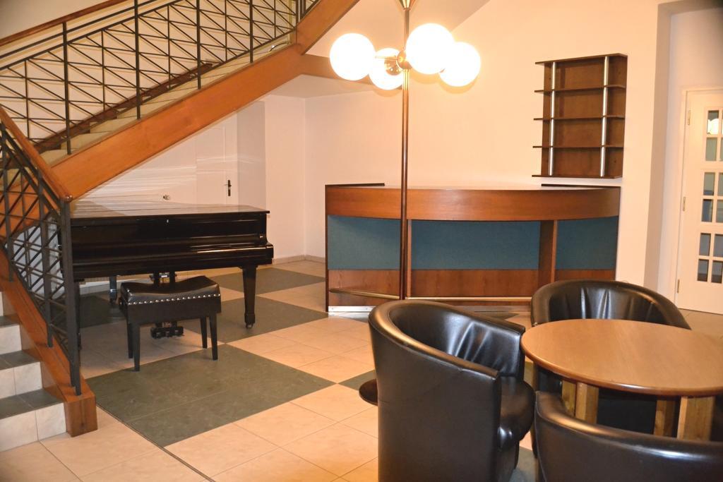 Masarykova Kolej Hotel Praga Exterior foto