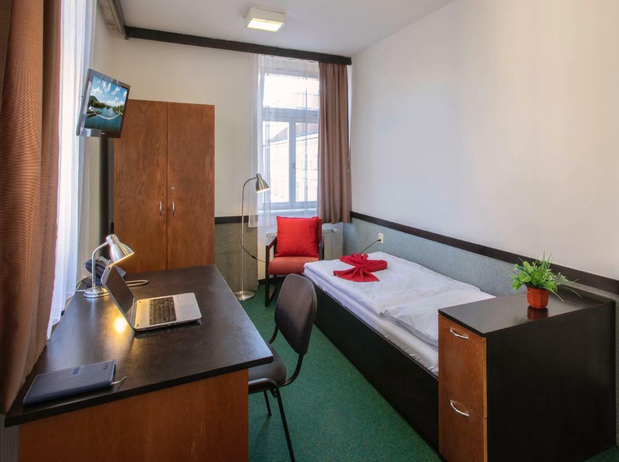 Masarykova Kolej Hotel Praga Exterior foto