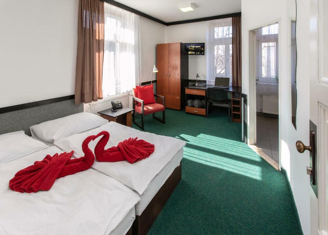 Masarykova Kolej Hotel Praga Exterior foto