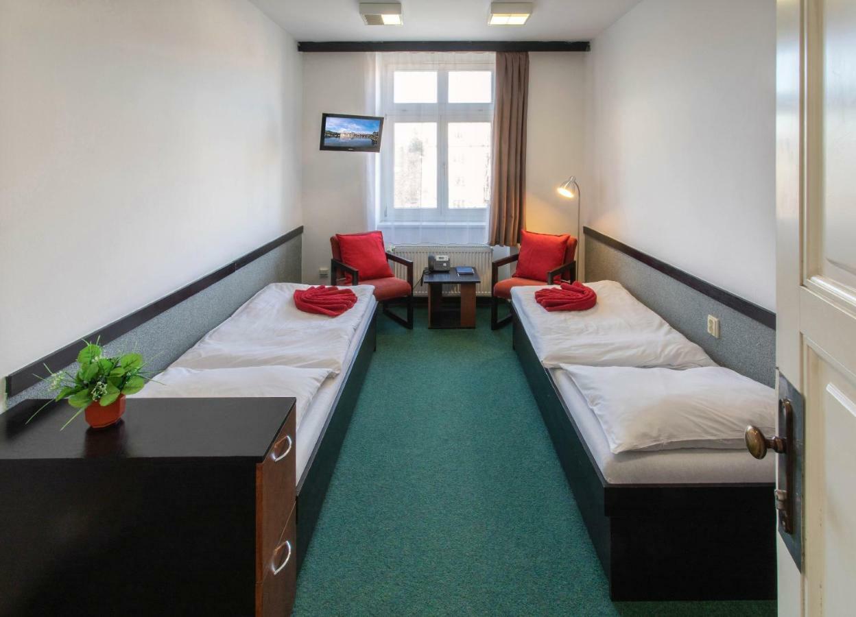Masarykova Kolej Hotel Praga Exterior foto