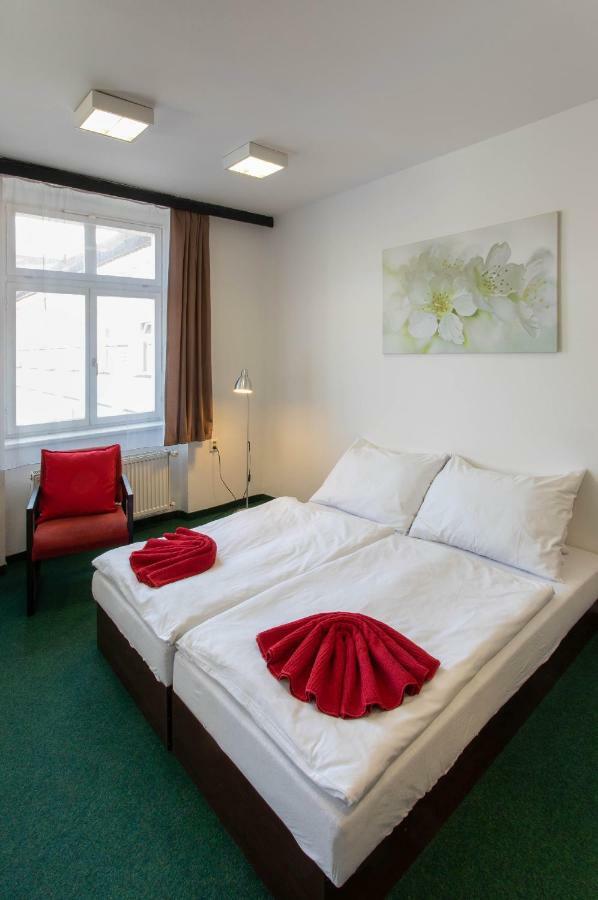 Masarykova Kolej Hotel Praga Exterior foto